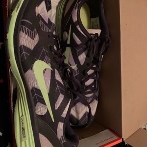 Women’s Nike shoes